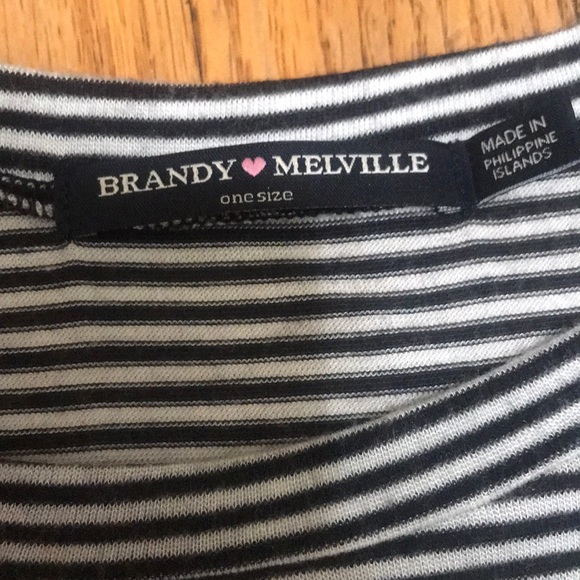 BRANDY MELVILLE t shirt dress! ONLY WORN ONCE - Picture 2 of 4
